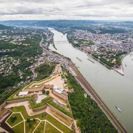 Studio Schloss Stolzenfels Im Weltkulturerbe Mittelrhein Koblenz (Rhineland-Palatinate)